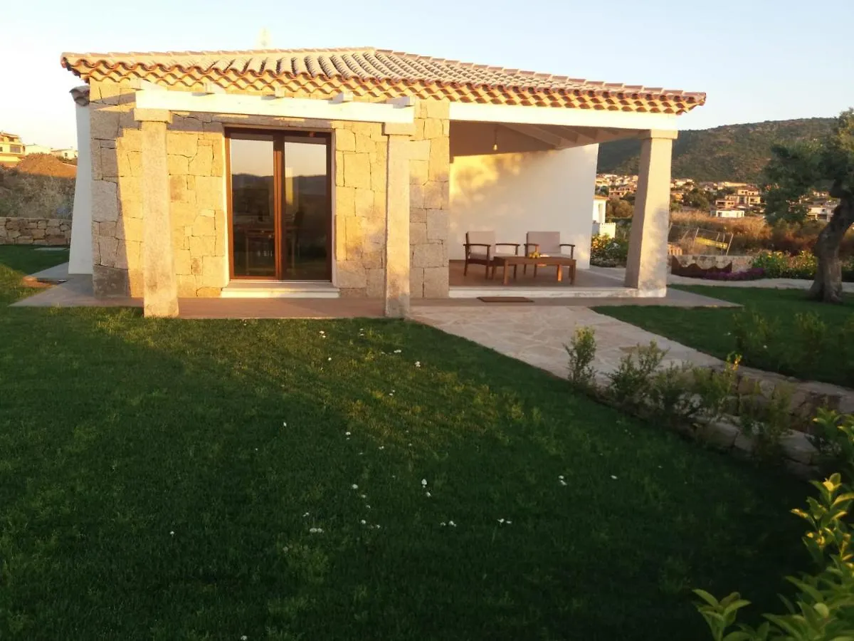 Villa Indipendente Al Mare Budoni Tanaunella Italia